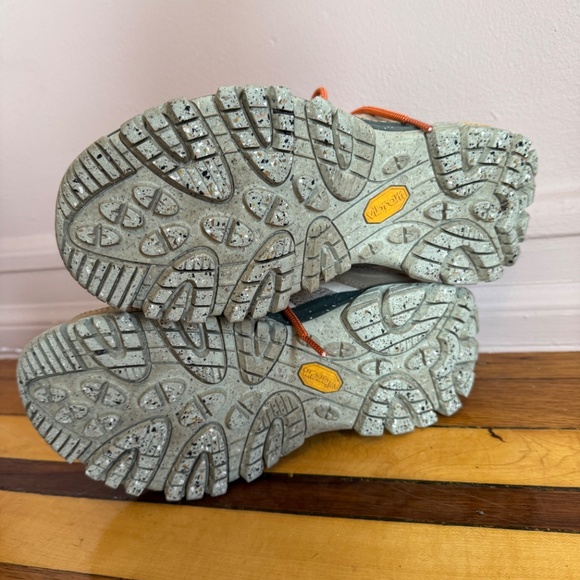 Size 7 Women's Merrell Moab 3 X Parks Project Hiking Shoe - Picture 4 of 6